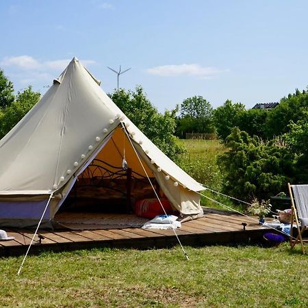 Hotel Saare Glamping Salme Exterior foto
